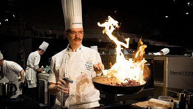 Ismo Sipeläinen teki huipputuloksen kokkien MM-kisoissa – kunnon kokkivaatteet tukevat menestystä
