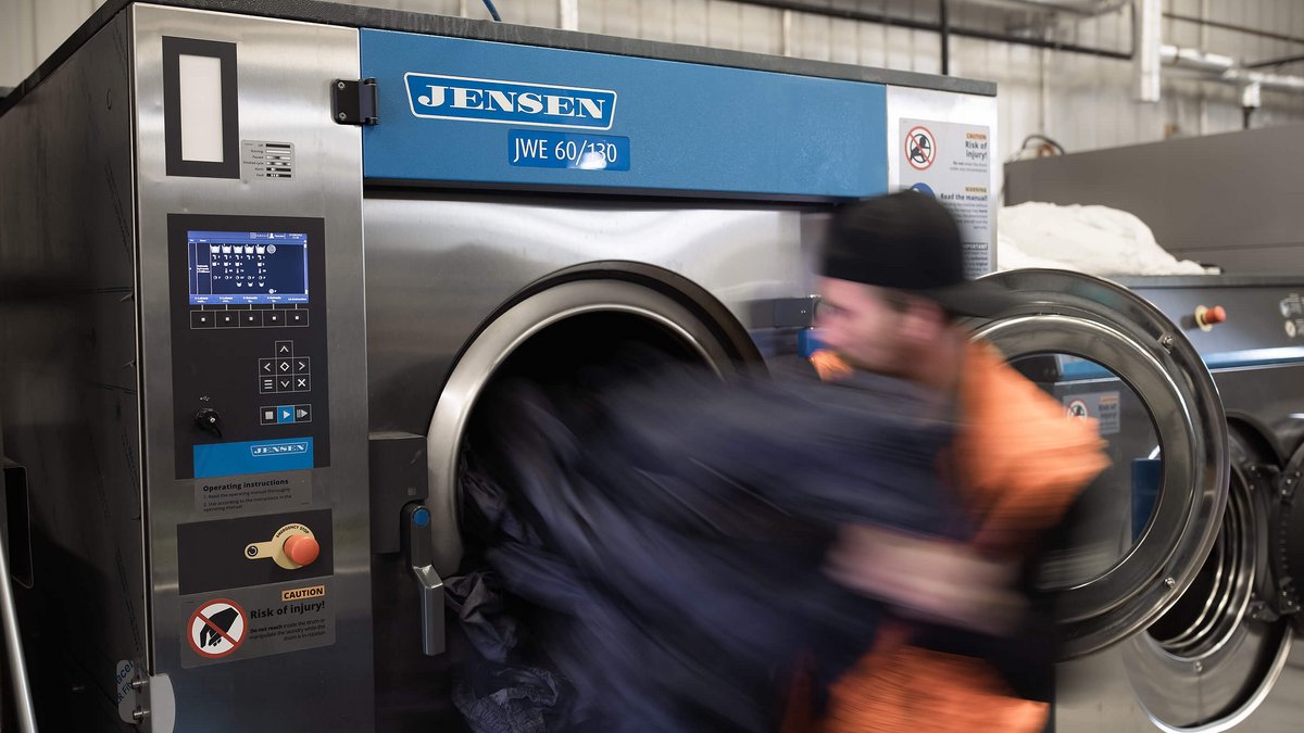 Kotimaisen työvaatealan huiput Medanta ja Dimex yhteistyöhön.