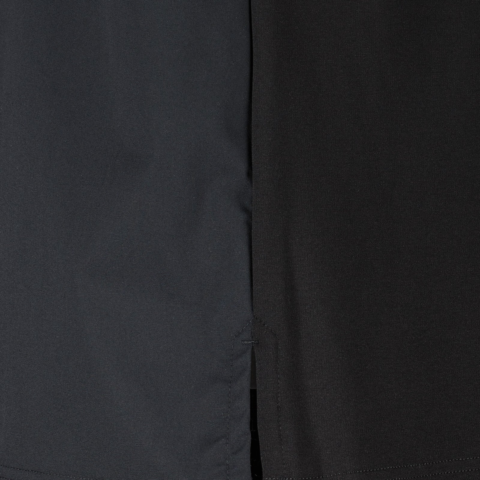 Mustan Loimu unisex t-paidan sauma yksityiskohta