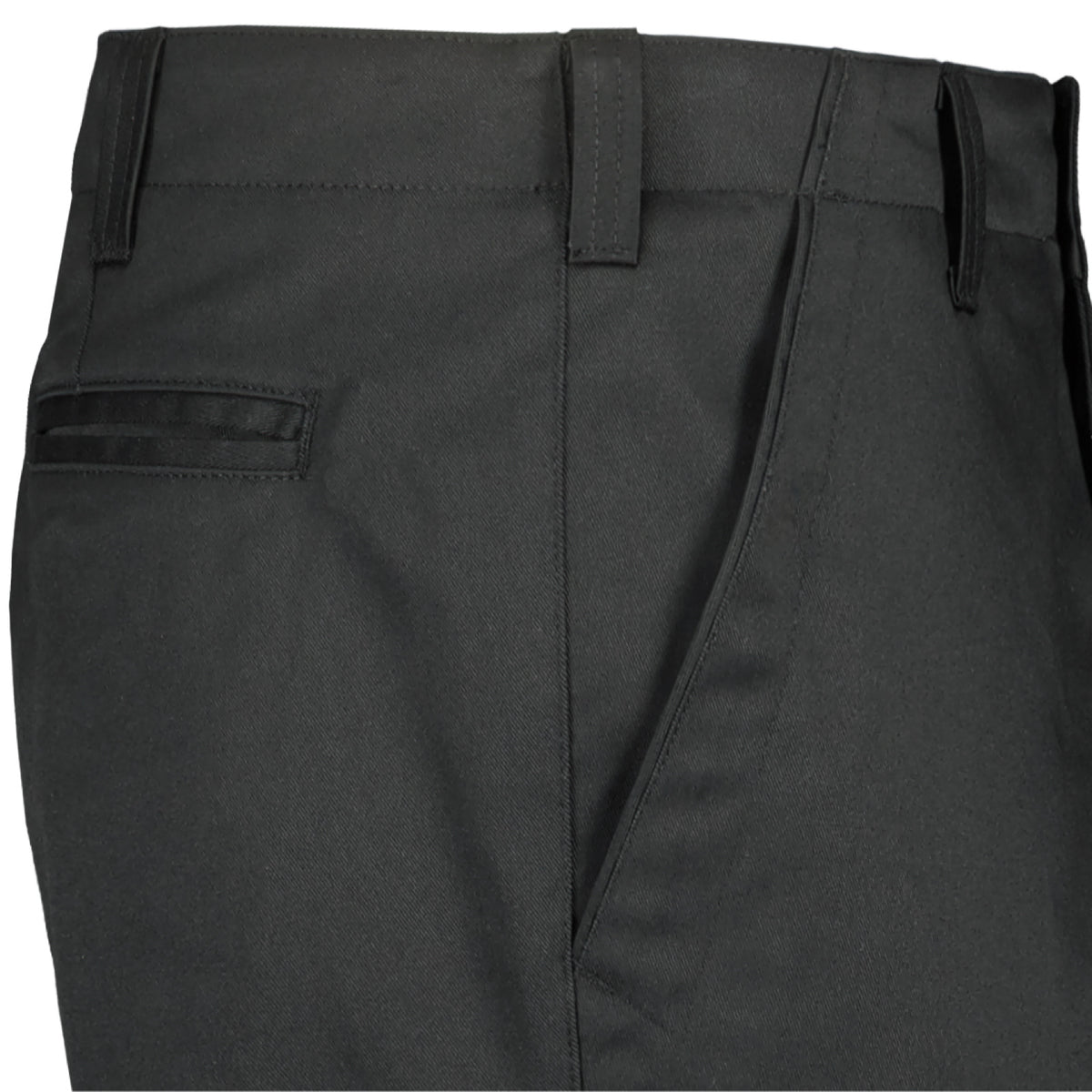 Lähikuvassa mustien Tuuri unisex chino housujen tasku ja vyölenkki yksityiskohdat