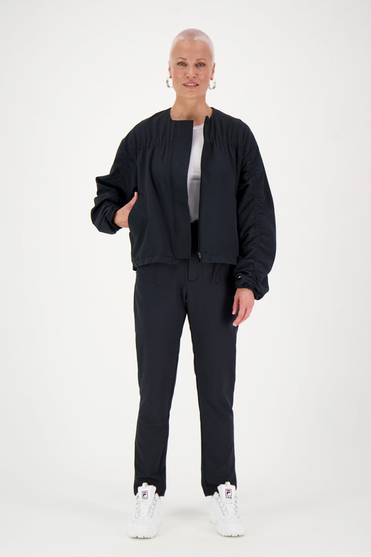 SIEVÄ NAISTEN TAKKI